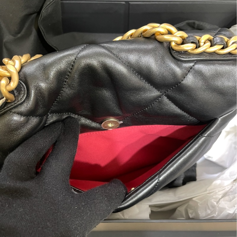 香奈兒Chanel 19 Bag 黑金/黃金尺寸/台灣專櫃貨-19