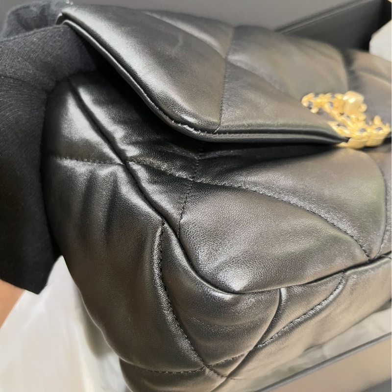 香奈兒Chanel 19 Bag 黑金/黃金尺寸/台灣專櫃貨-22