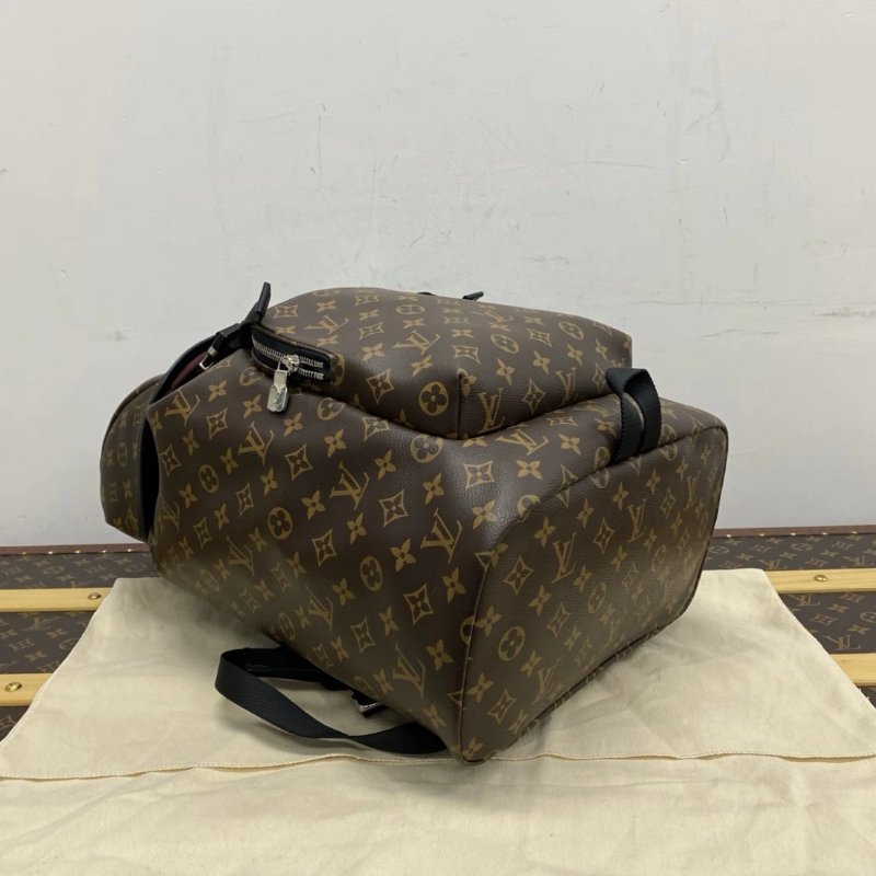 LV 老花 ZACK後背登山包 22*44*15 99新配件盒子塵袋-4
