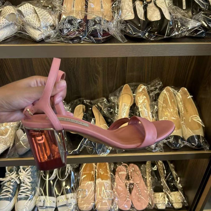 BURBERRY涼鞋 尺寸37碼 很新-1