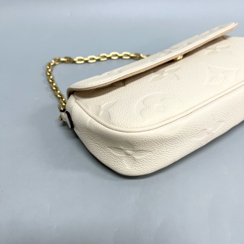 LV/路易威登 奶油白壓紋ivy 單肩斜挎包 腋下包 肩背包-4
