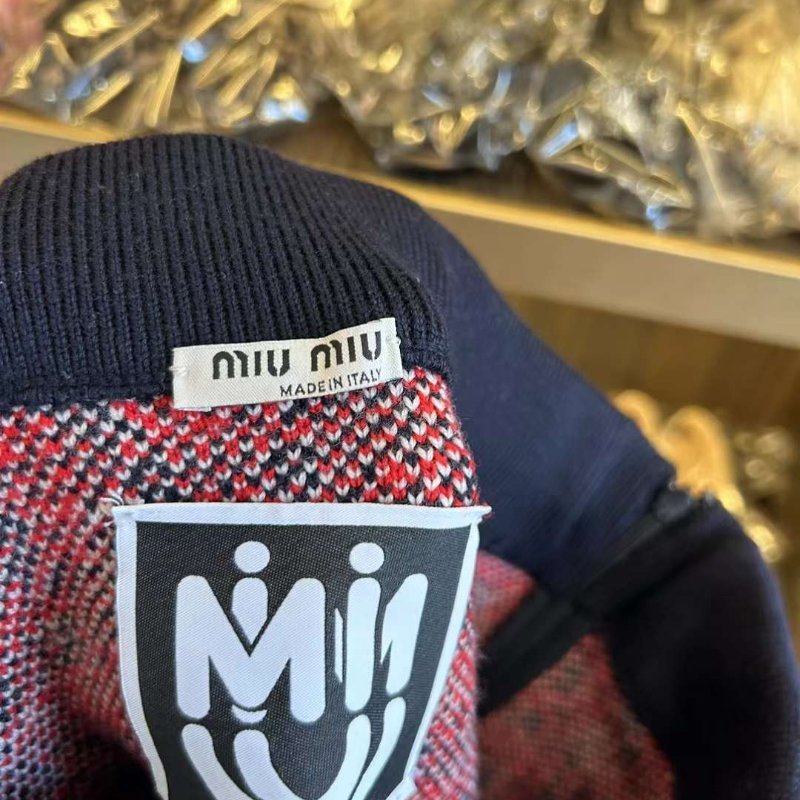 MIUMIU半裙 尺寸38碼 整體很新-2