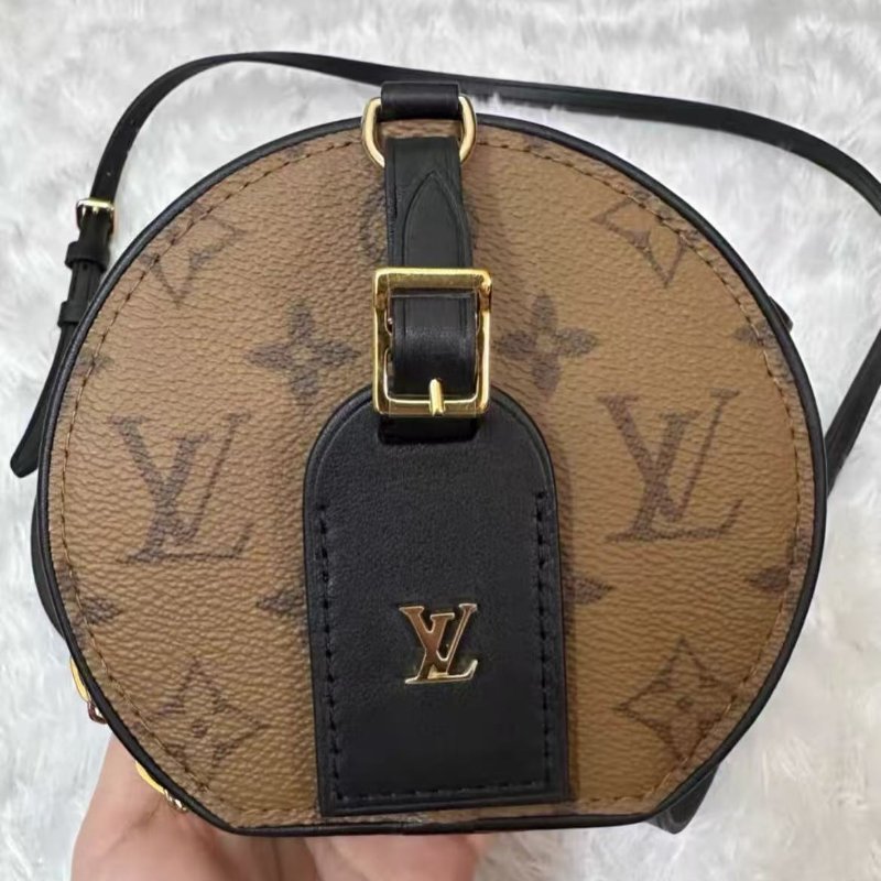 Lv 焦糖pelite boite chapeau 黑圓餅 全新 配件塵袋盒子(細節私訊)-4