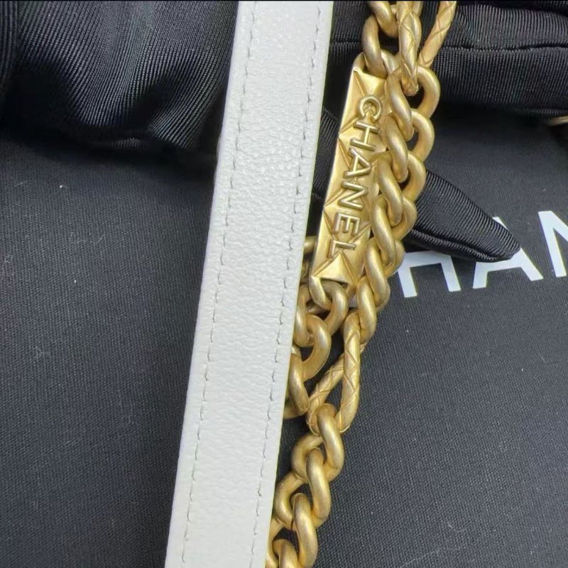 Chanel 白金 woc 11*3*9cm 白雪公主清新的小廢包,牛皮 配件防塵袋盒子9.99新-4