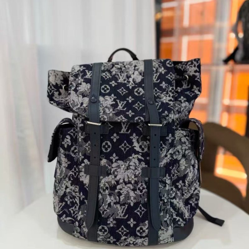 Lv christopher 暈染藍色丹寧後背包 99新 配件塵袋-0