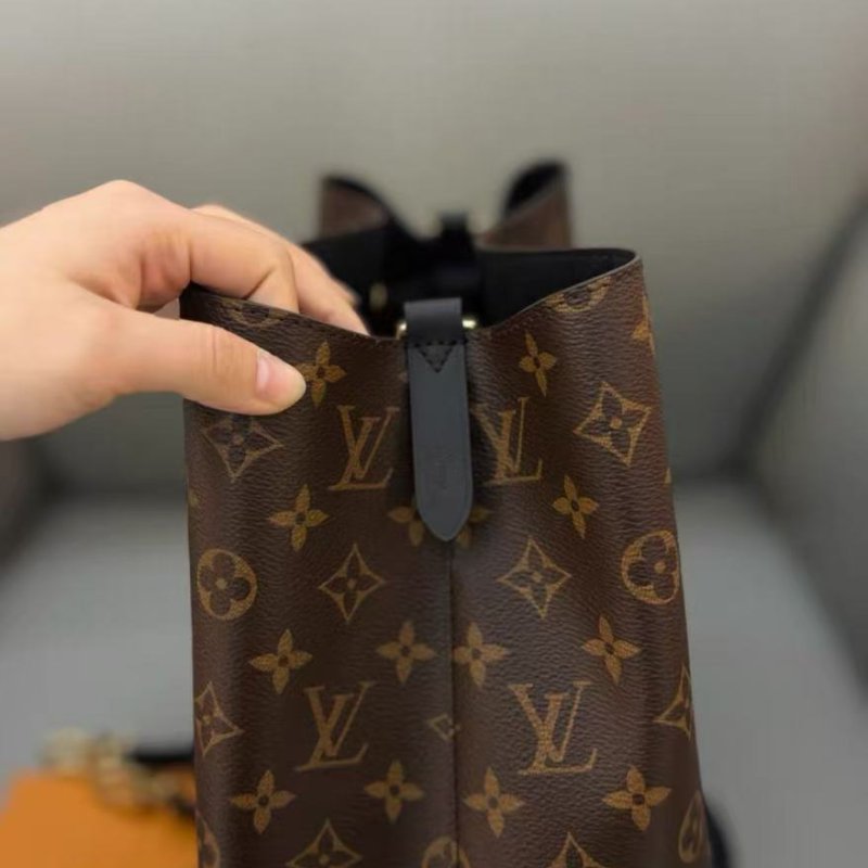 Lv 黑水桶 超級實用耐磨 全新 配件塵袋購證-4