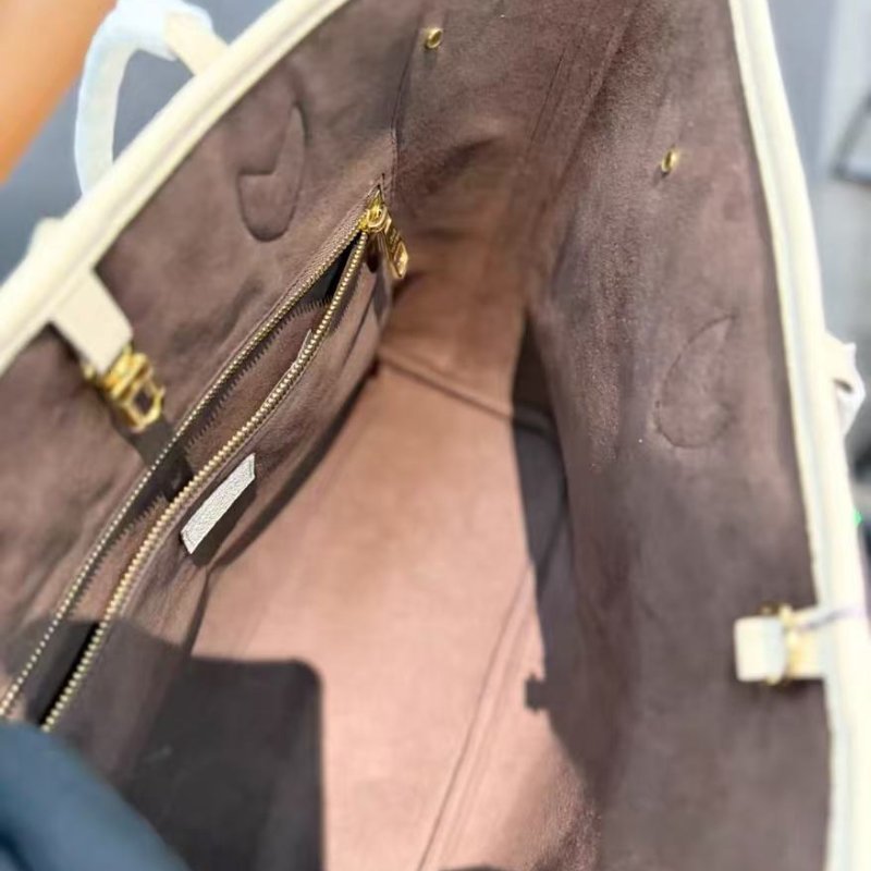 Lv neverfull 奶白色全皮壓紋 中號 全新 配件塵袋購證-2