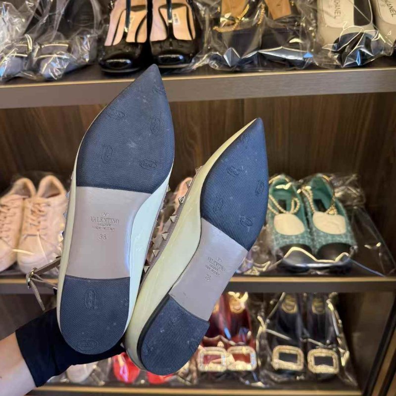 Valentino 平底鞋38號 已貼底 只穿一次閒置-3