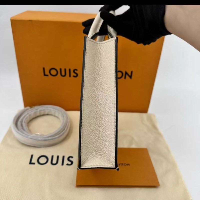 LV summer 琴譜mini香草色單肩斜背包14*17*5cm 配件塵袋盒子全新-1