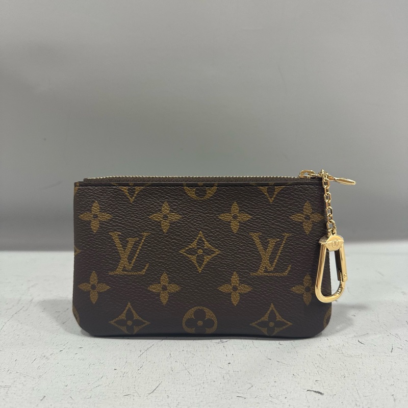 LV M13559 原花金釦一字鑰匙零錢包-0