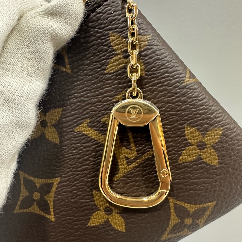 LV M13559 原花金釦一字鑰匙零錢包-10