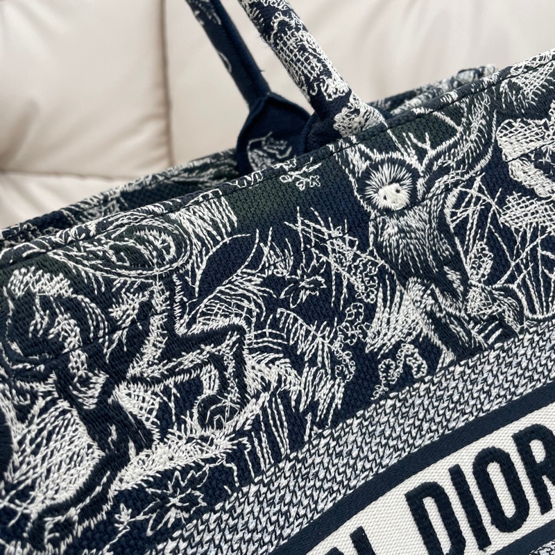 DIOR迪奧 BookTote 托特包系列 老虎圖案茹伊印花深色背景大容量刺繡 刺繡 托特包Tote包購物袋單肩手提包 中號 女款 藍色-9