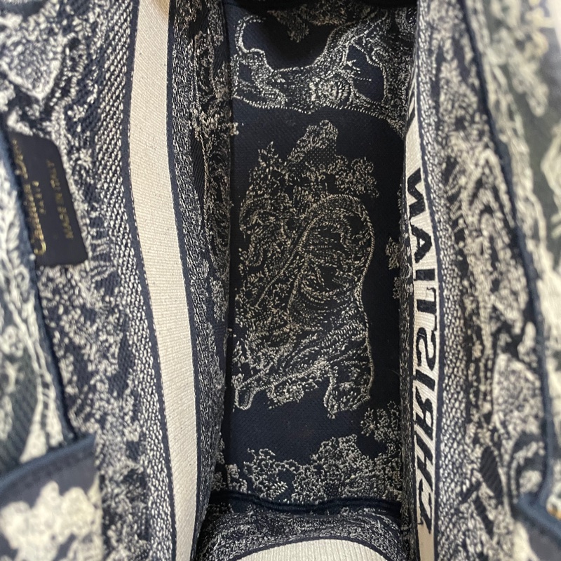 DIOR迪奧 BookTote 托特包系列 老虎圖案茹伊印花深色背景大容量刺繡 刺繡 托特包Tote包購物袋單肩手提包 中號 女款 藍色-18