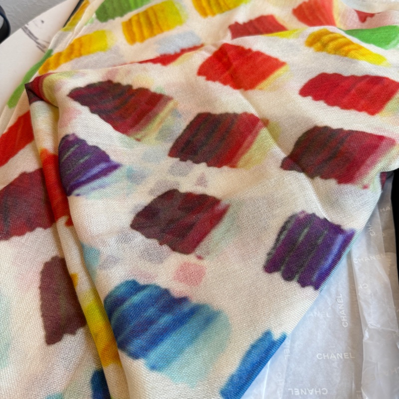 Chanel 喀什米爾圍巾方塊彩色 好好摸-4