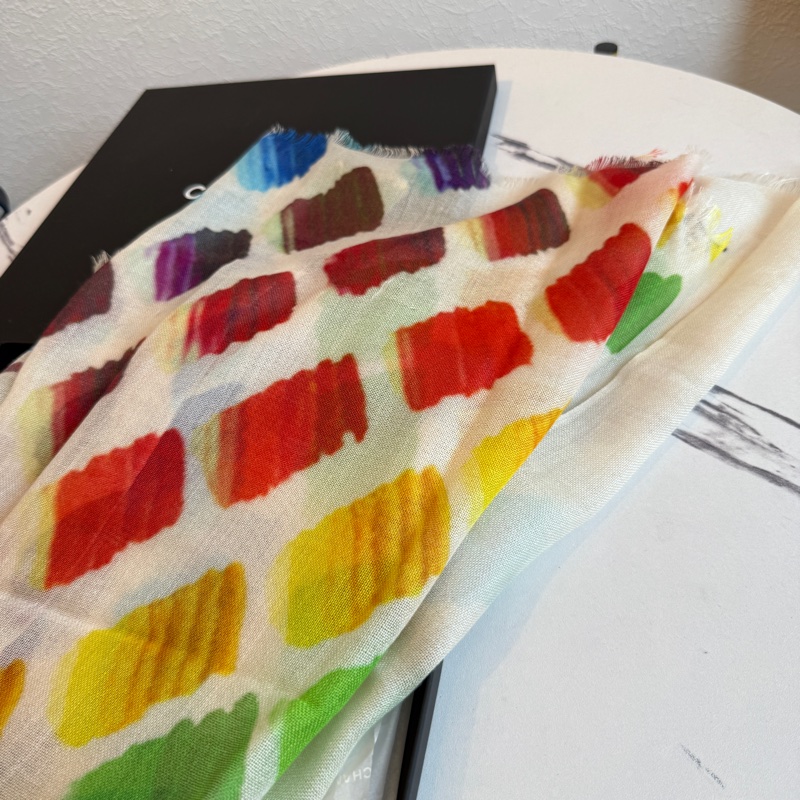 Chanel 喀什米爾圍巾方塊彩色 好好摸-5