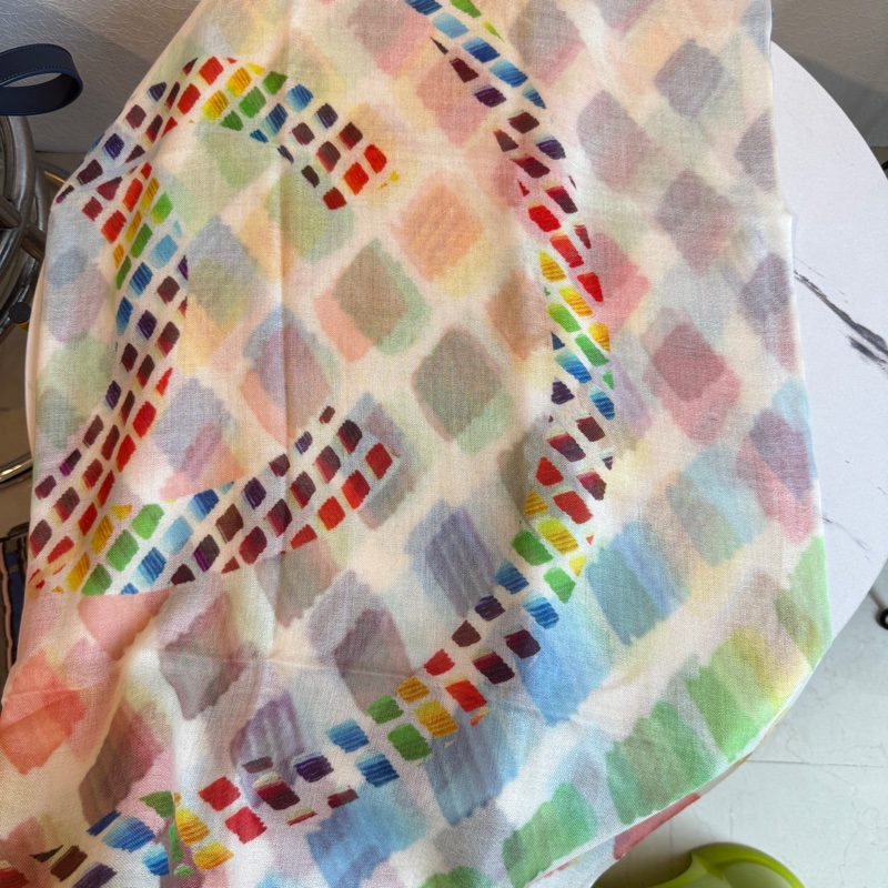 Chanel 喀什米爾圍巾方塊彩色 好好摸-7