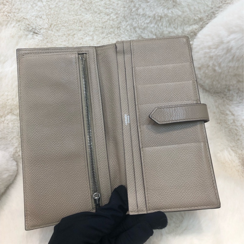 Hermes Bearn 杏色長銀包 XB584-5