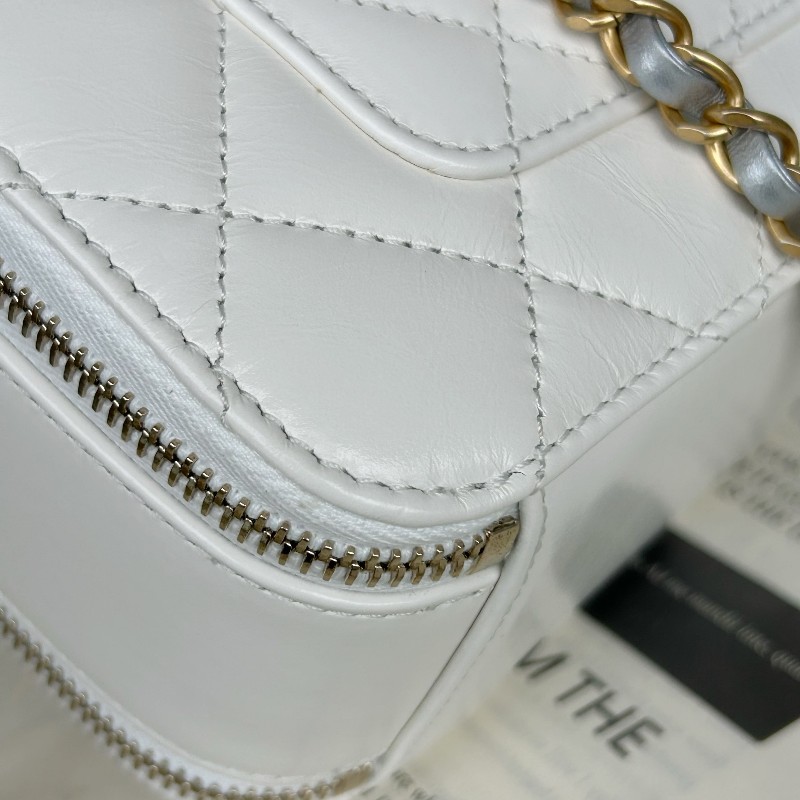 Chanel香奈兒 晶片款23P 彩虹手柄 白色油蠟皮 手提包 肩背包 相機包 底長19厘米-4