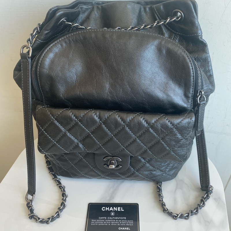 Chanel 黑銀雙肩包-8