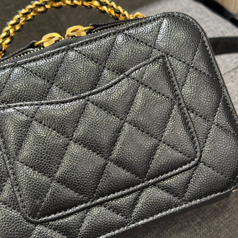 晶片 Chanel 黑色荔枝牛皮霧金鏈雙層化妝包 手提斜背包/AS3222-7