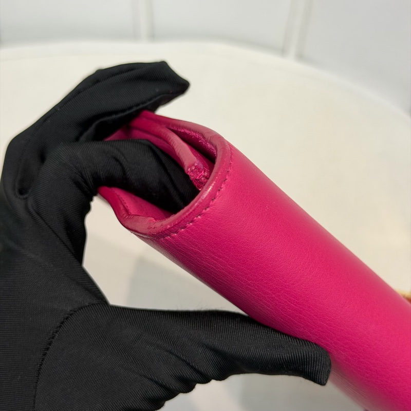 YSL 粉紅色Y 字手包   XB681-10