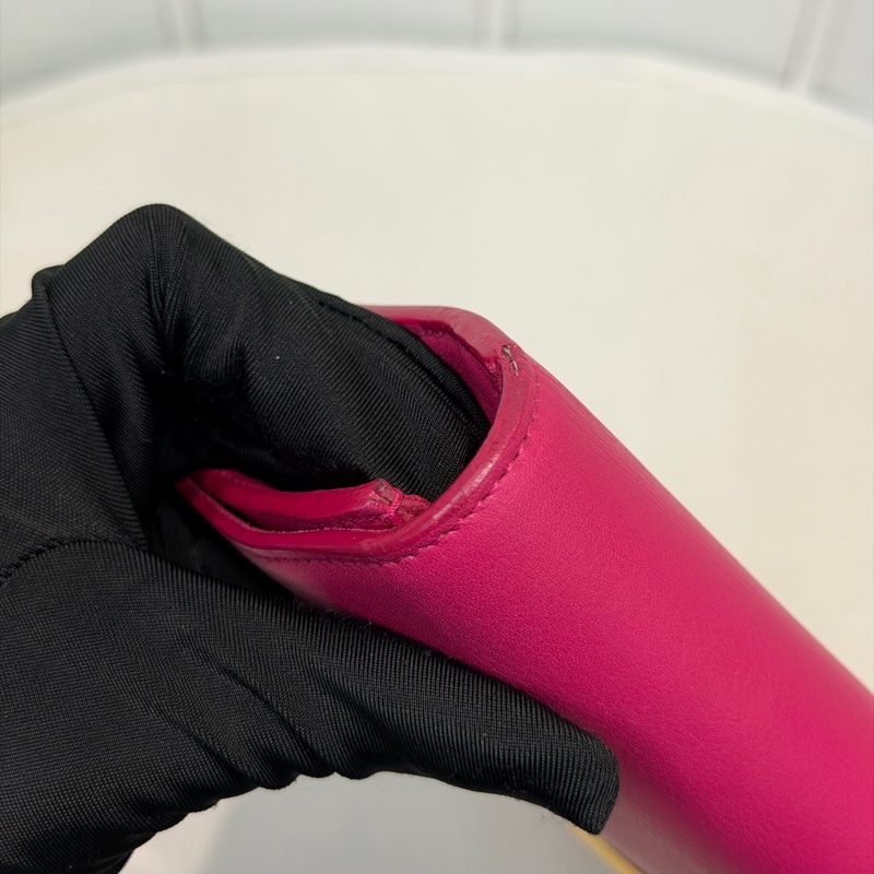 YSL 粉紅色Y 字手包   XB681-11