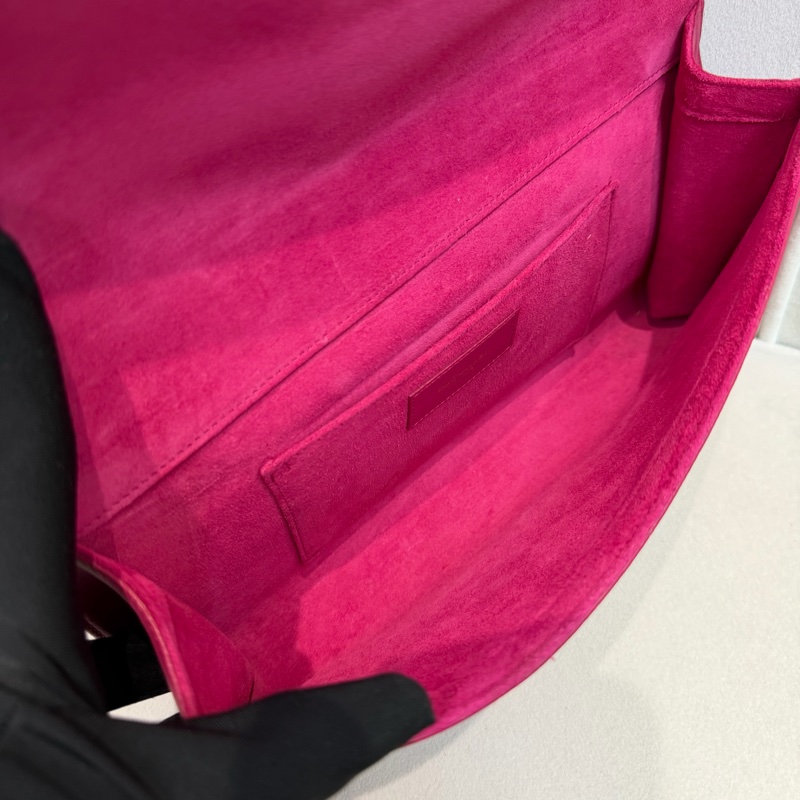 YSL 粉紅色Y 字手包   XB681-19