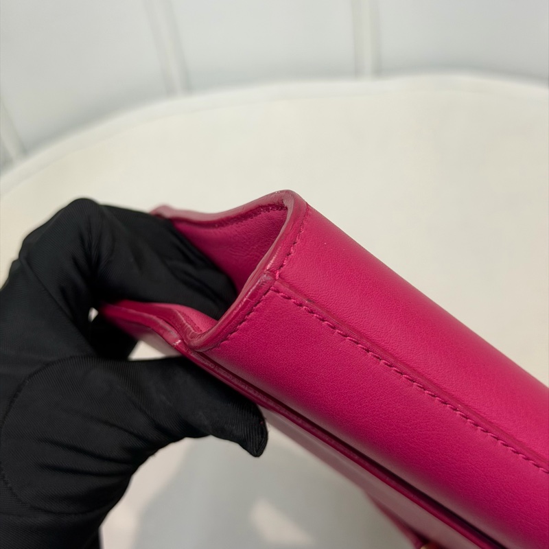 YSL 粉紅色Y 字手包   XB681-32