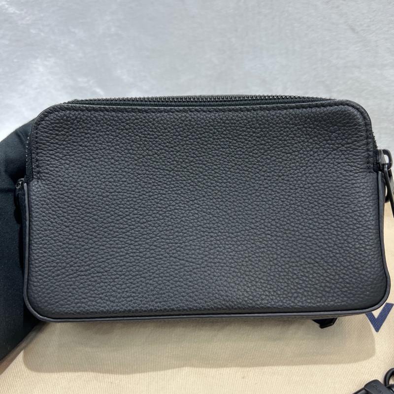 Louis Vuitton 黑色粒面小牛皮郵差包(I677)-9