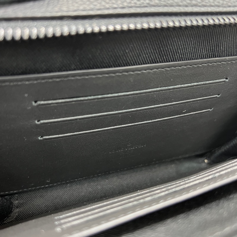 Louis Vuitton 黑色粒面小牛皮郵差包(I677)-19