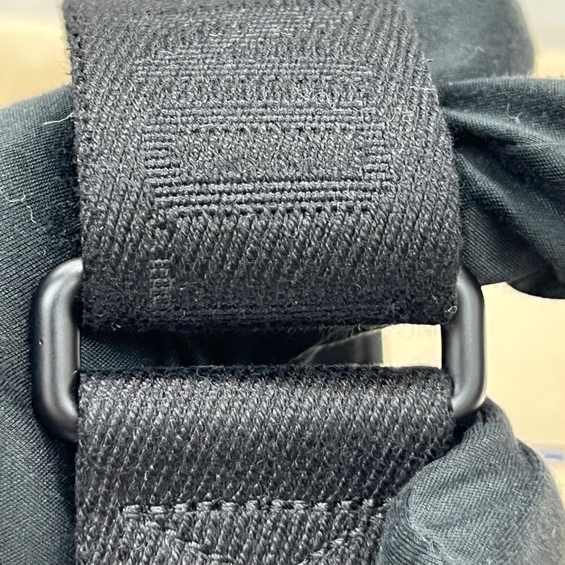 Louis Vuitton 黑色粒面小牛皮郵差包(I677)-42