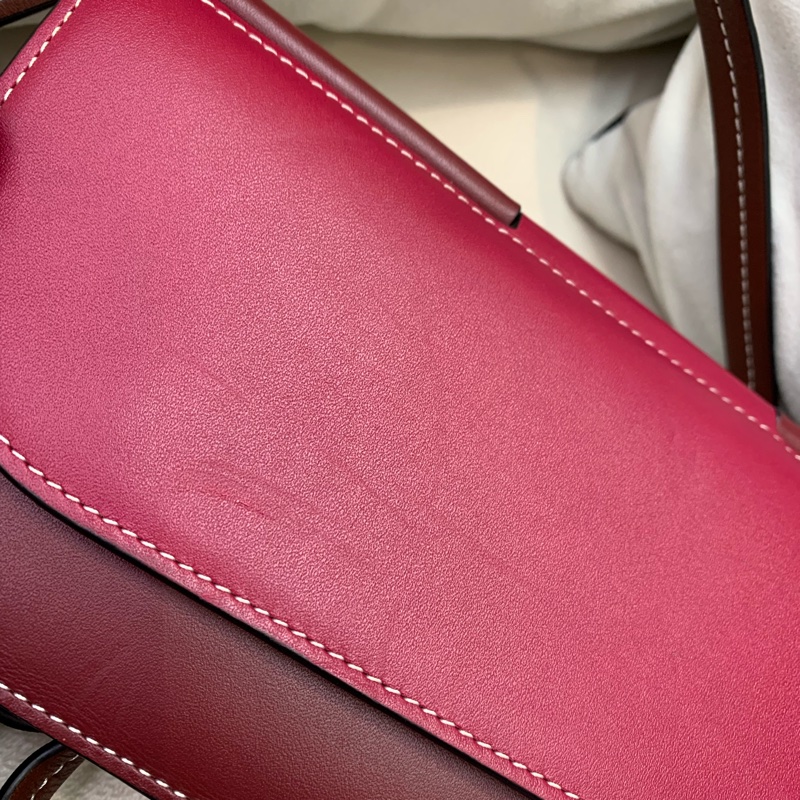 LOEWE 桃紅拼深紅斜孭包  XB680-2