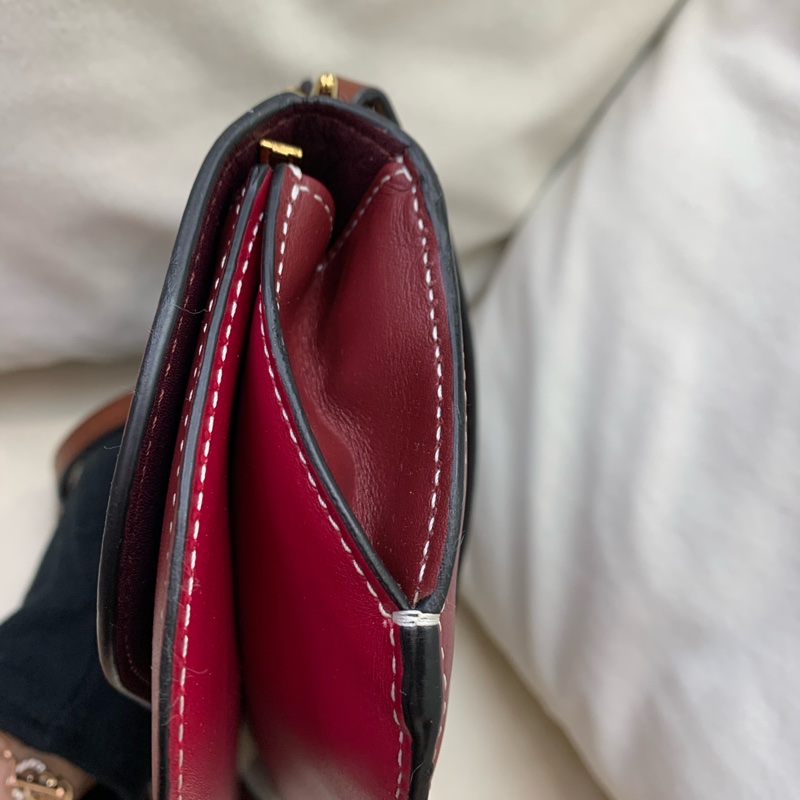 LOEWE 桃紅拼深紅斜孭包  XB680-5