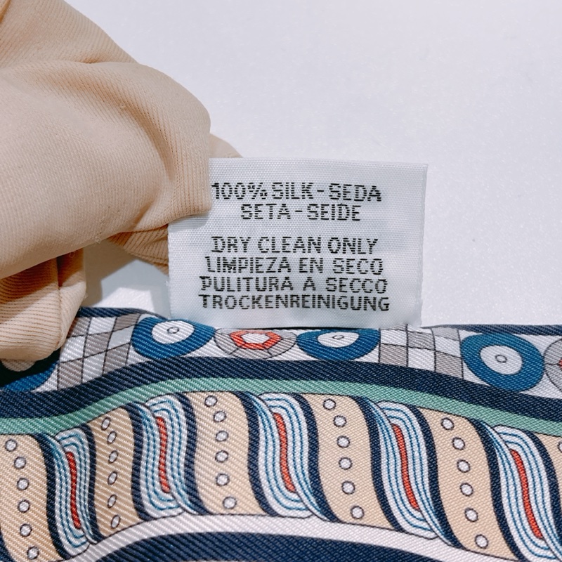 TW4420  Hermes 愛馬仕絲巾Harnais En Rosace Twilly Multicolour-8