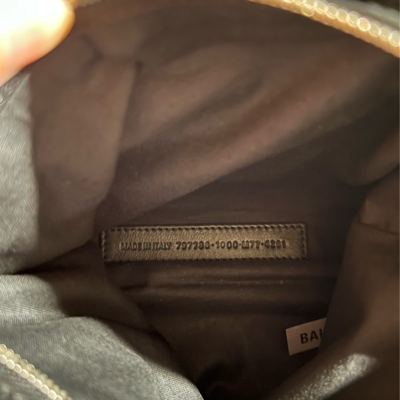 Balenciaga LE City Bag Medium-16