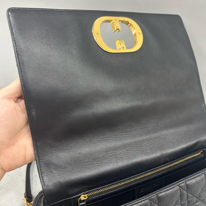 Dior M9243 黑皮金釦caro斜背包 大號-21