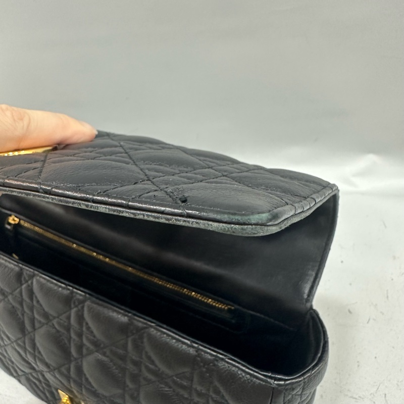 Dior M9243 黑皮金釦caro斜背包 大號-24