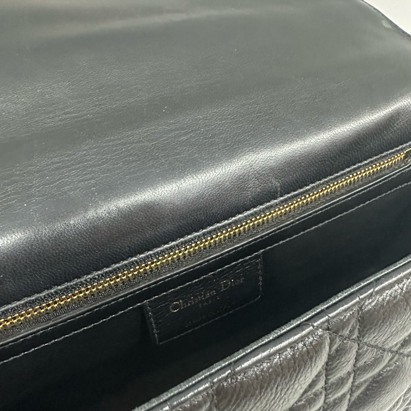 Dior M9243 黑皮金釦caro斜背包 大號-27