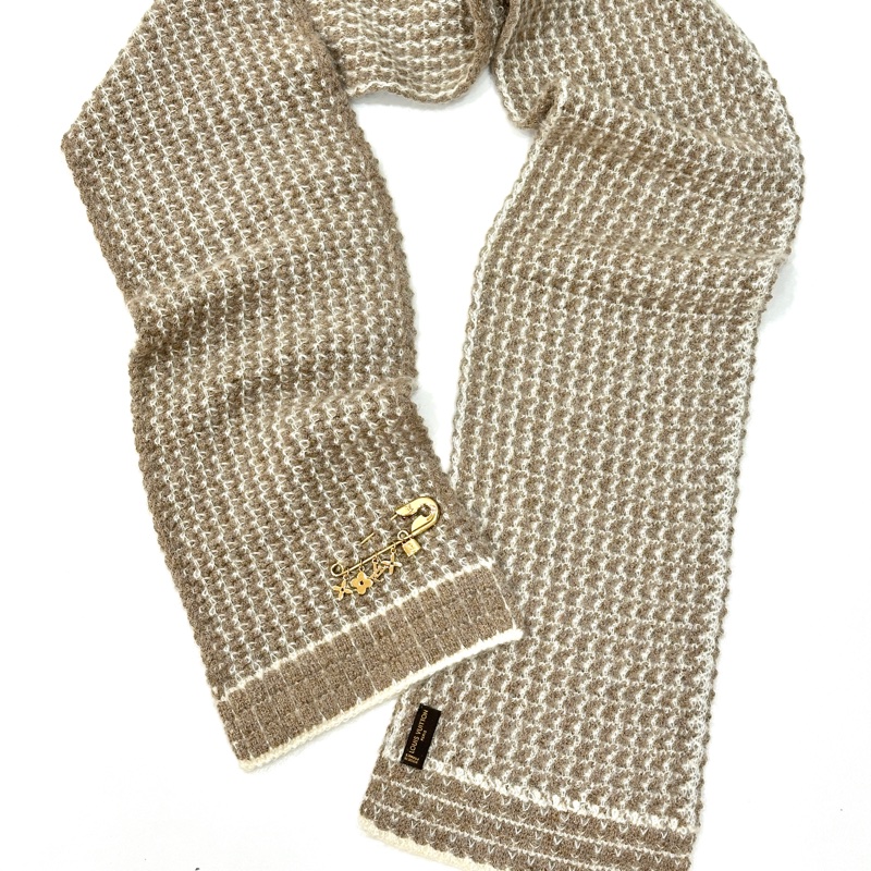 LV 路易威登 卡其 羊毛 別針 吊飾 圍巾-0