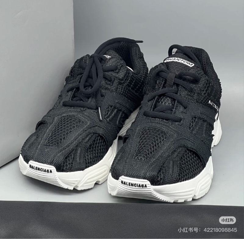 44碼全配25年台灣購入❤️ #balenciaga #運動鞋 #休閒鞋 #布鞋 #phantom-1