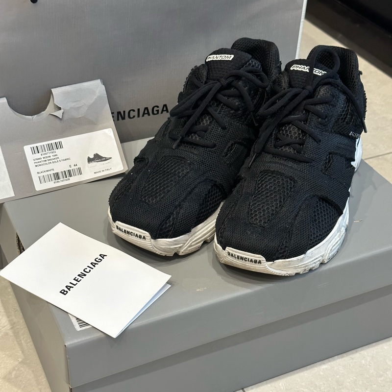 44碼全配25年台灣購入❤️ #balenciaga #運動鞋 #休閒鞋 #布鞋 #phantom-4