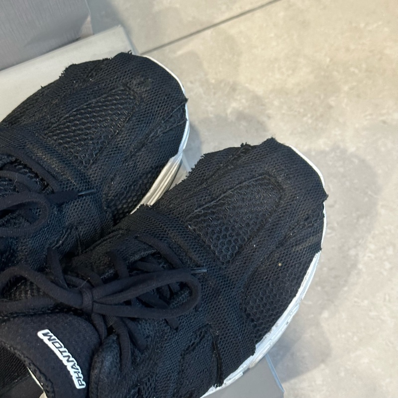 44碼全配25年台灣購入❤️ #balenciaga #運動鞋 #休閒鞋 #布鞋 #phantom-10