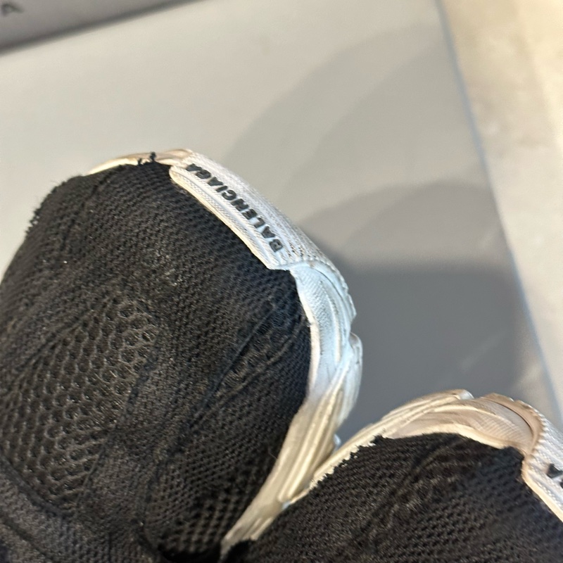 44碼全配25年台灣購入❤️ #balenciaga #運動鞋 #休閒鞋 #布鞋 #phantom-11