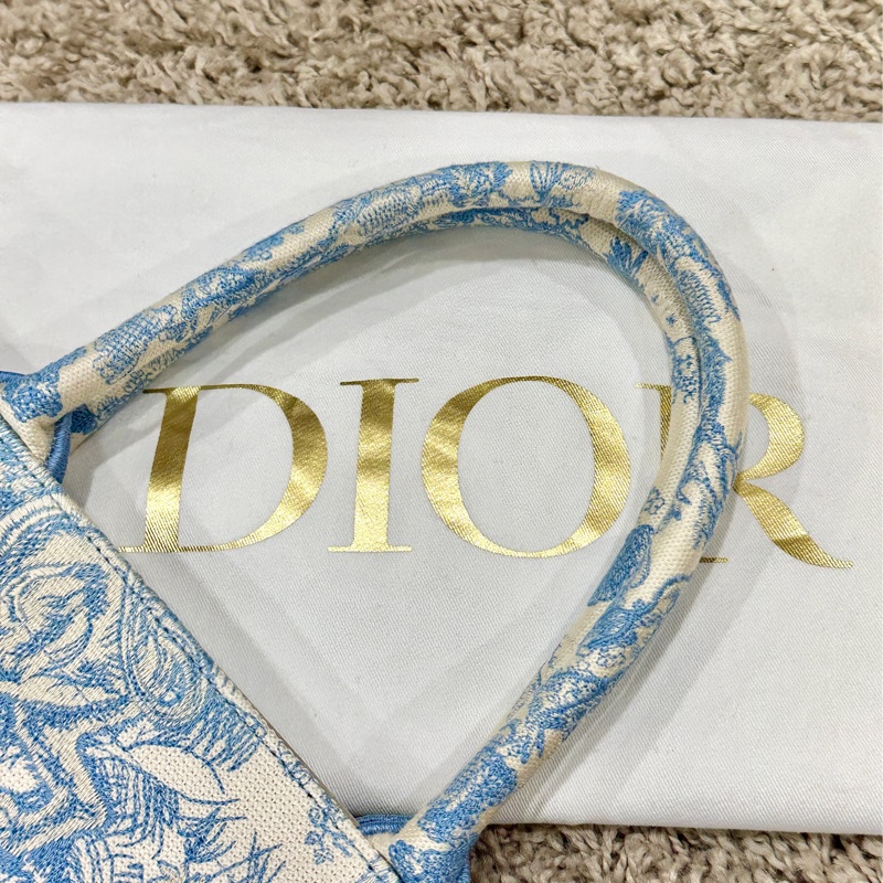 Dior booktote Toile de Jouy 刺繡-15