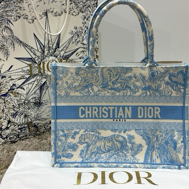 Dior booktote Toile de Jouy 刺繡-0