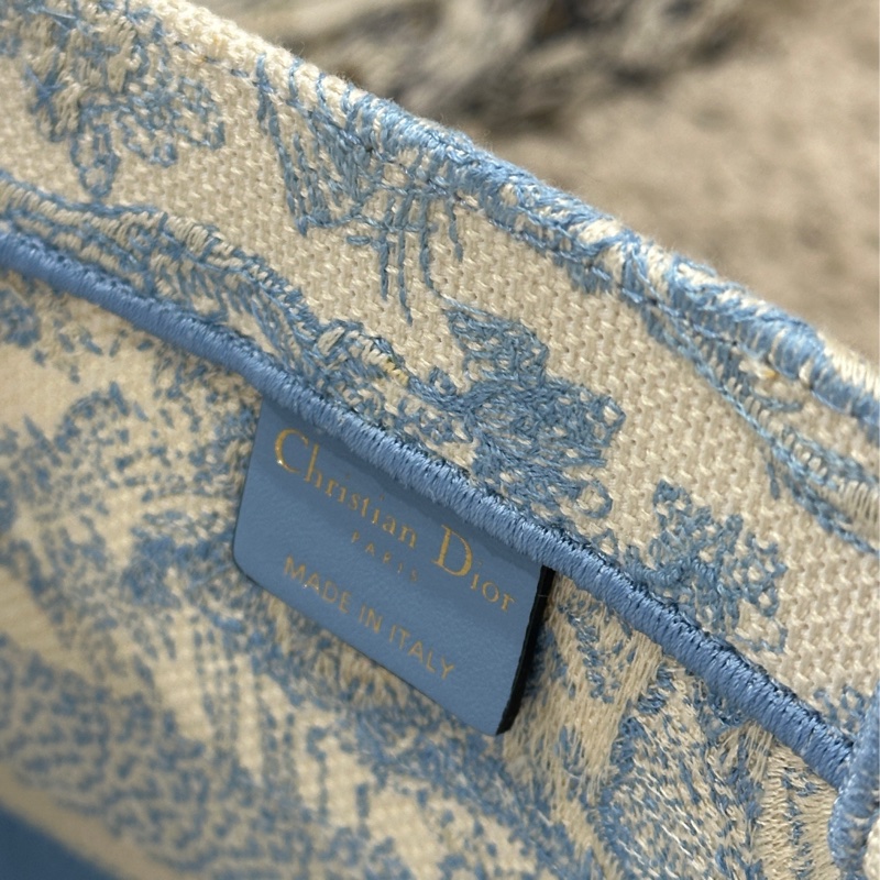 Dior booktote Toile de Jouy 刺繡-5