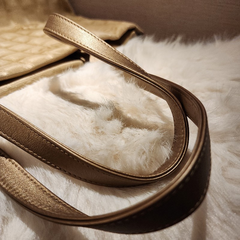 Chanel 特大機場拖特包-7