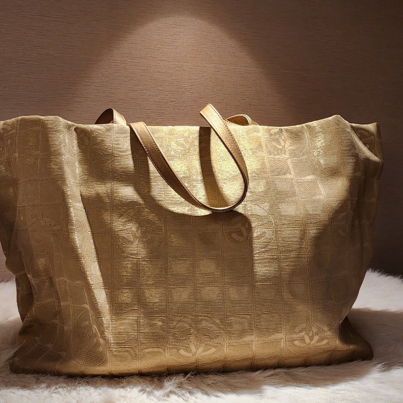 Chanel 特大機場拖特包-8