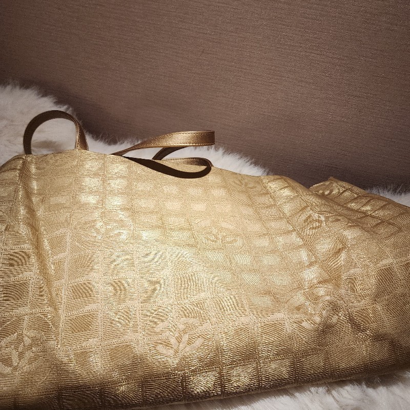 Chanel 特大機場拖特包-20