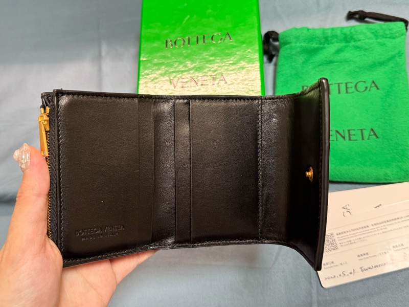 Bottega Venetia大編織小牛皮三折短夾-3